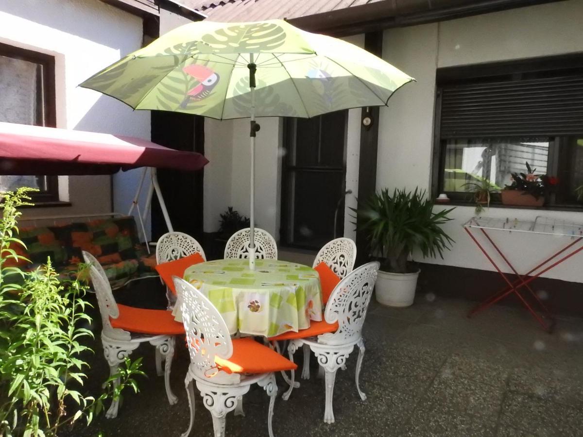 Hotel Haus Gizella Harkan Exterior foto