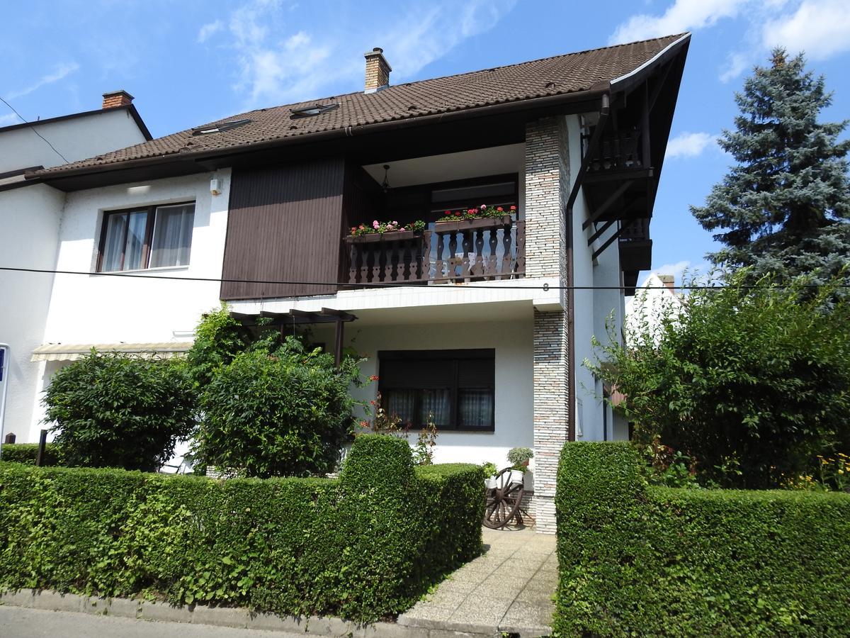 Hotel Haus Gizella Harkan Exterior foto